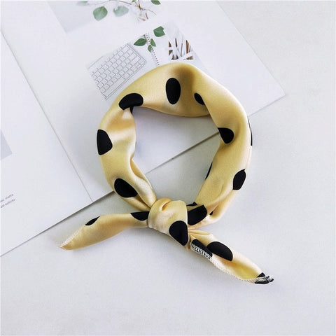 2019 New Women 50*50cm Spring Autumn Heart Print Small Square Scarves Female Headband Hair Tie Band Wrist Wrap Head Bandana