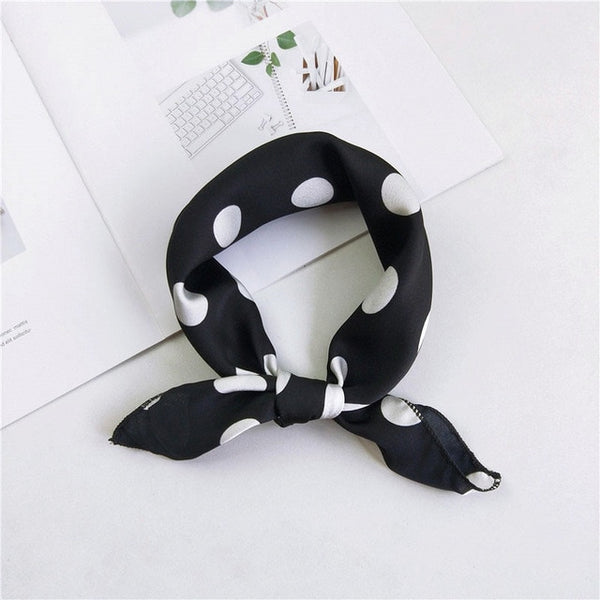 2019 New Women 50*50cm Spring Autumn Heart Print Small Square Scarves Female Headband Hair Tie Band Wrist Wrap Head Bandana
