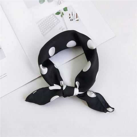 2019 New Women 50*50cm Spring Autumn Heart Print Small Square Scarves Female Headband Hair Tie Band Wrist Wrap Head Bandana