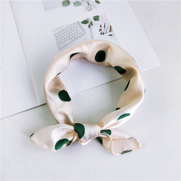 2019 New Women 50*50cm Spring Autumn Heart Print Small Square Scarves Female Headband Hair Tie Band Wrist Wrap Head Bandana