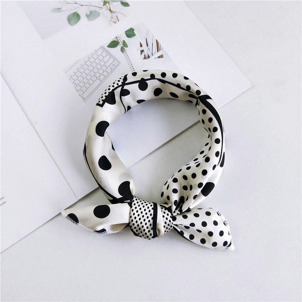 2019 New Women 50*50cm Spring Autumn Heart Print Small Square Scarves Female Headband Hair Tie Band Wrist Wrap Head Bandana