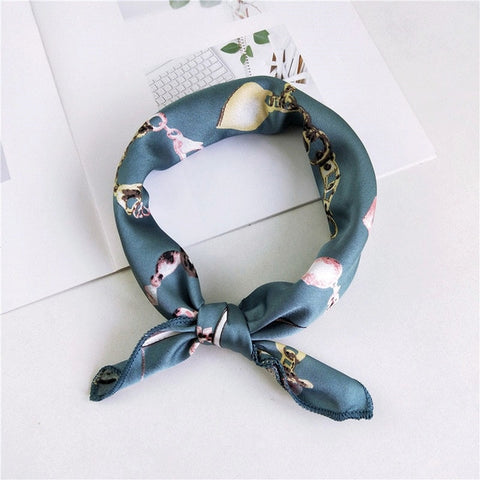 2019 New Women 50*50cm Spring Autumn Heart Print Small Square Scarves Female Headband Hair Tie Band Wrist Wrap Head Bandana