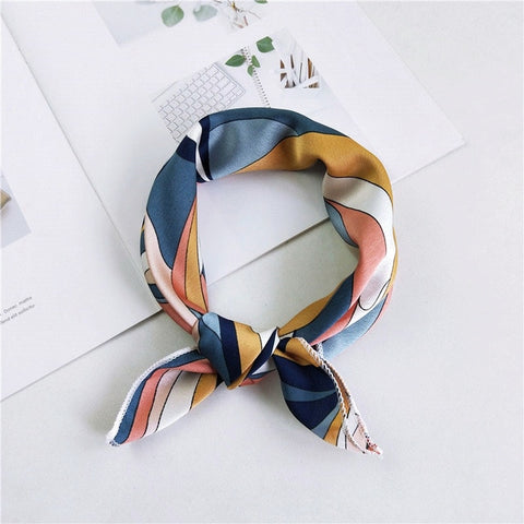 2019 New Women 50*50cm Spring Autumn Heart Print Small Square Scarves Female Headband Hair Tie Band Wrist Wrap Head Bandana