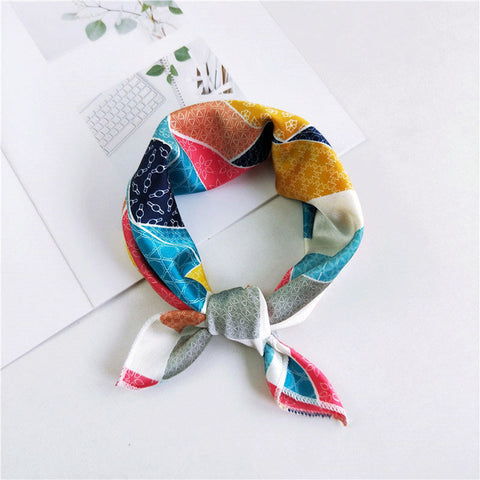 2019 New Women 50*50cm Spring Autumn Heart Print Small Square Scarves Female Headband Hair Tie Band Wrist Wrap Head Bandana